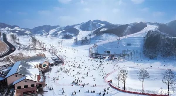 Klook客路・探索未知的你 龍 平 滑 雪 渡 假 村 。