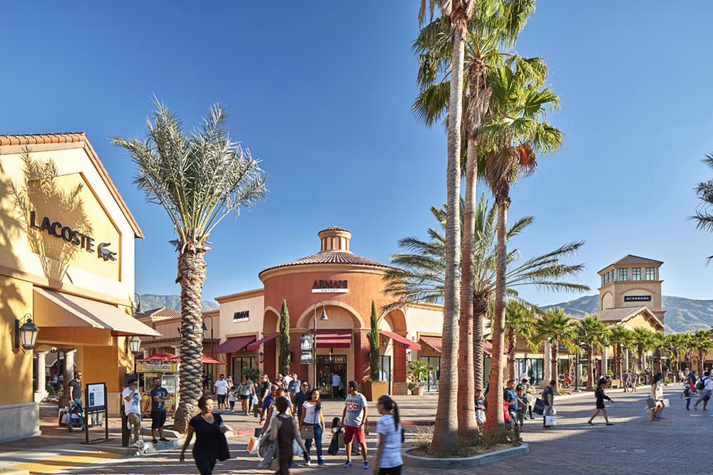 Desert Hills Premium Outlets 圖片來源:https://goo.gl/RSdKuV