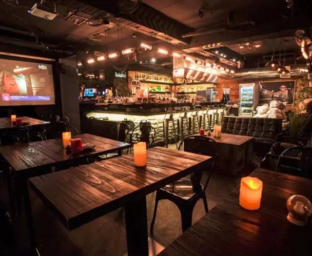 tgif 台北夜生活:下班放松必去的5家 台北小酒馆