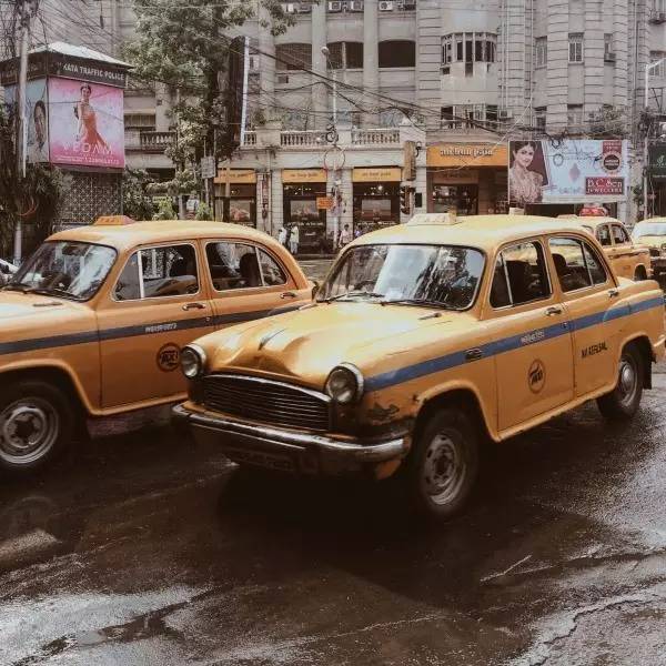 印 度 計 程 車。