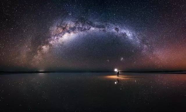澳 洲 內 陸 的 美 麗 星 空 。