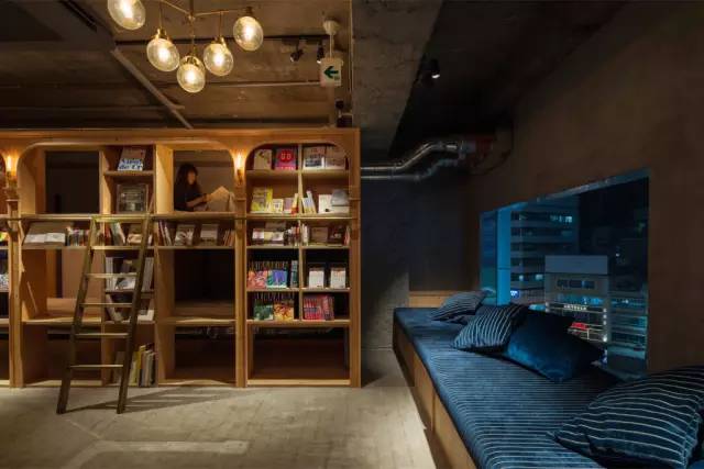 與 「 書 」 共 眠 的 旅 社 | Book and bed 官 網