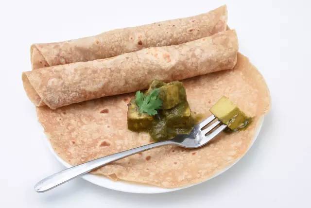 「Naan」 是 印 度 料 理 的 主 食 之 一 。