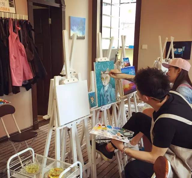 貓咪咖啡店 Pic|Weibo@vhilean