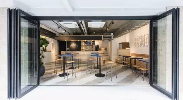 明 亮 開 放 的 大 廳 |Imano Tokyo Hostel 官網