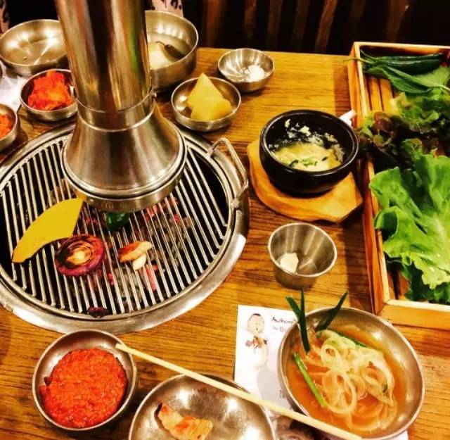 除 了 炸 雞 , 也 有 燒 烤 ~Pic|insta@hncompany