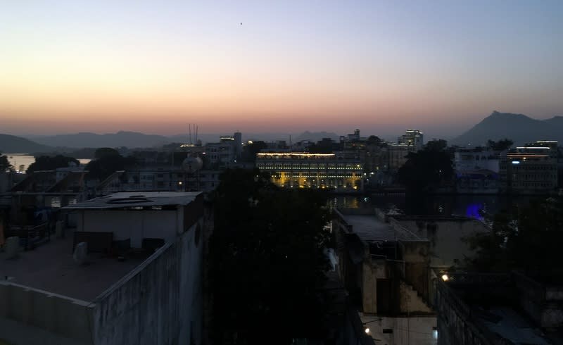 烏代浦(Udaipur)最美日落 Pic/Facebook: TraveLinArt2017