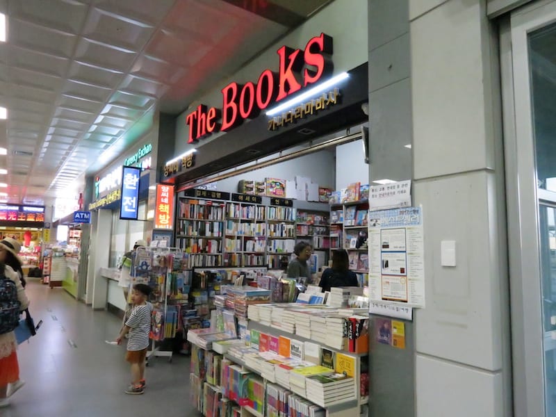 The Books營業時間 06:00~20:30