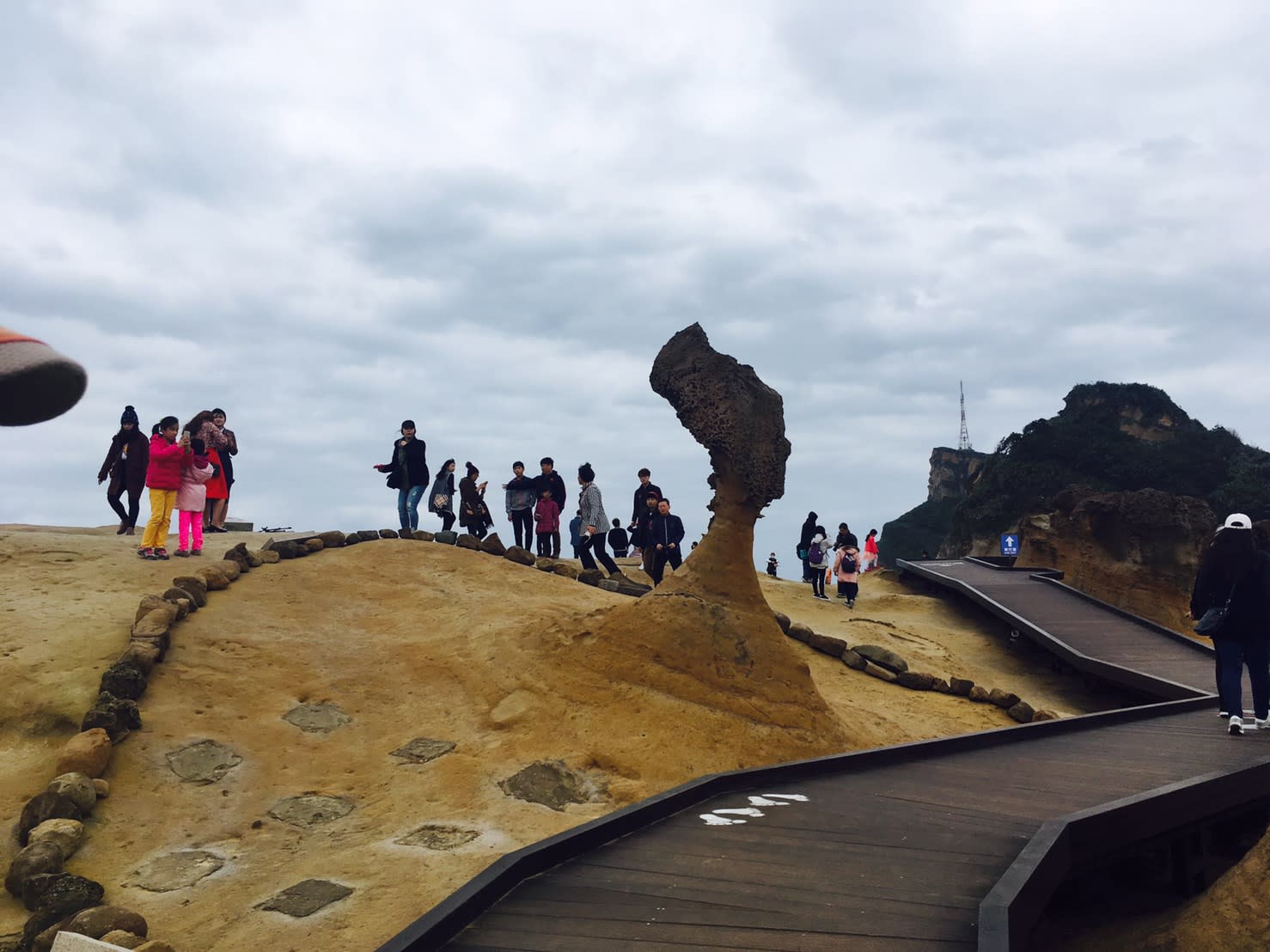 要 排 隊 輪 流 拍 照 喔