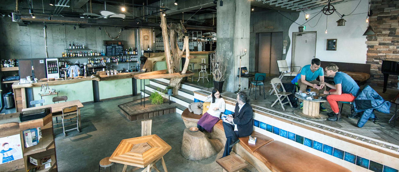 cafe及lounge的空間/ Photo:Nui. Hostel & Bar Lounge