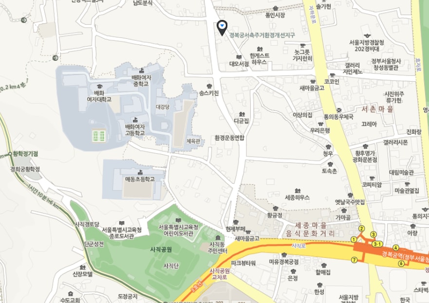 首爾龍山站咖啡店