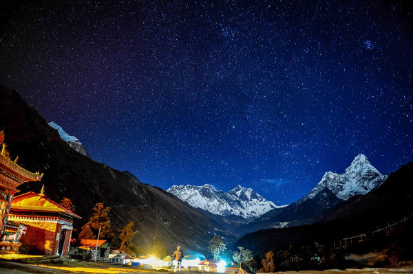 美 麗 星 空 。