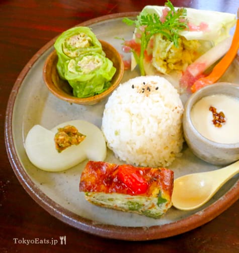 清 淡 的 口 感 , 不 減 味 蕾 的 饗 宴