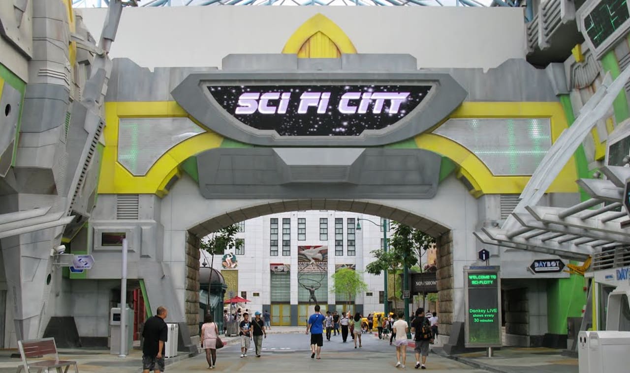 khu sci-fi city tại universal studios singapore