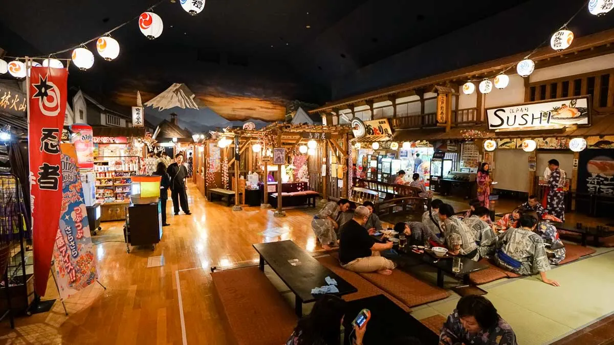 tắm suối khoáng nóng là một ý tưởng hẹn hò ở tokyo