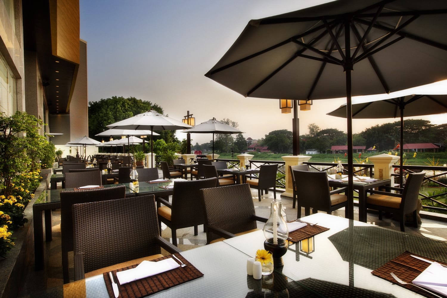 du lịch tự túc chiang mai: khách sạn holiday inn chiang mai