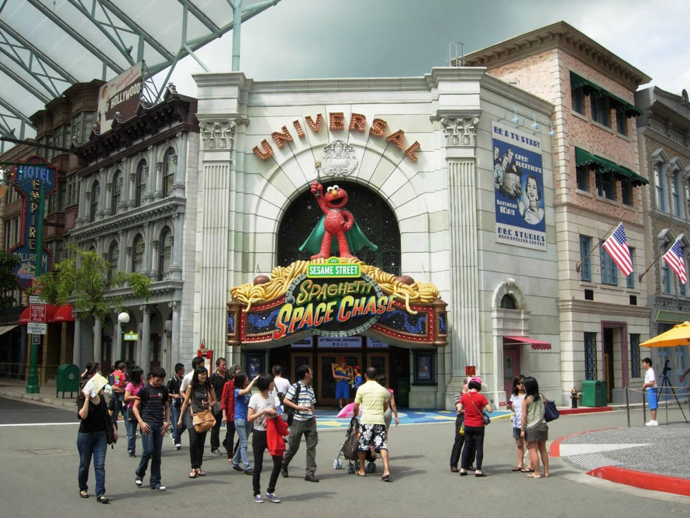 đi vào mùa thấp điểm là một kinh nghiệm vui chơi ở universal studios singapore
