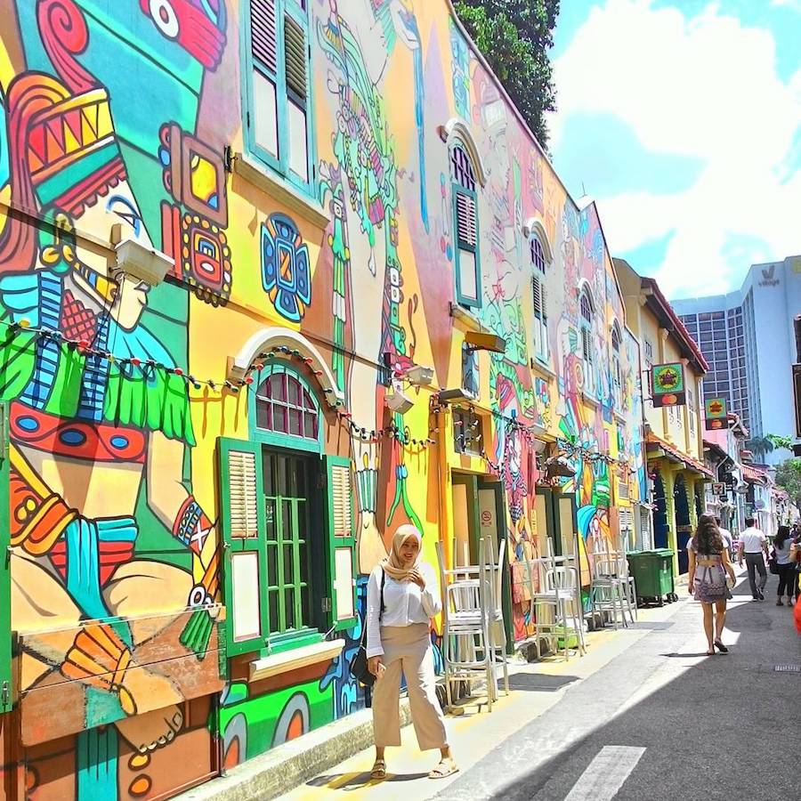 chụp hình tại phố graffiti trong chuyến du lịch singapore 3 ngày 2 đêm