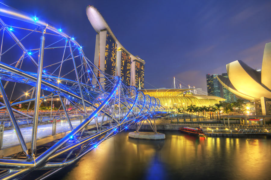 ngắm cảnh tại marine bay sands trong chuyến du lịch singapore 3 ngày 2 đêm