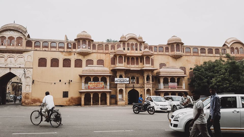 du lịch ấn độ một mình - jaigarh fort