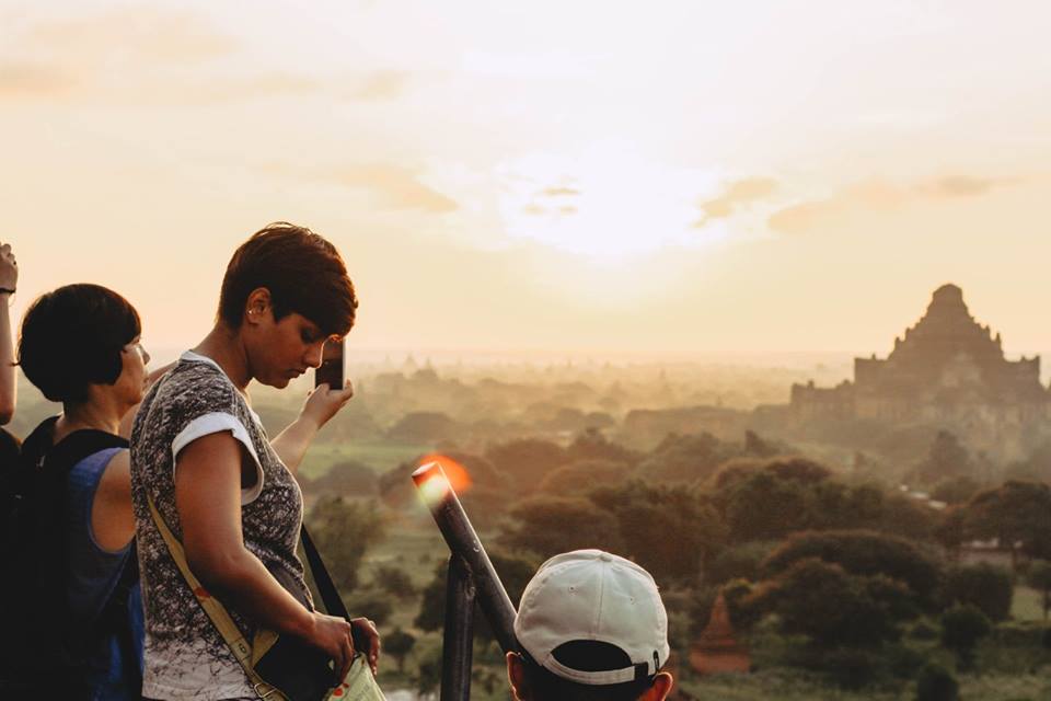 Ngắm Bình Minh Ở Bagan 5 du lịch bagan - ngắm bình minh trên chùa shwe san daw