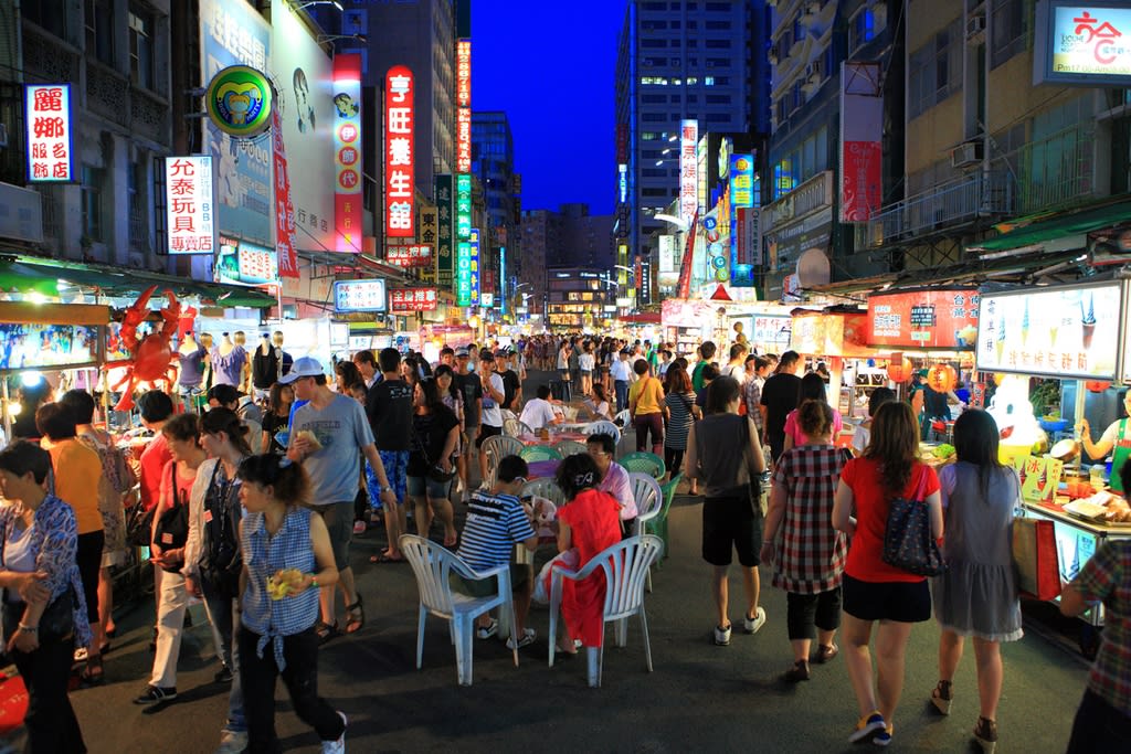 Khám phá những khu chợ đêm trứ danh ở Đài Loan 15 chợ đêm ở đài loan: cao hùng
