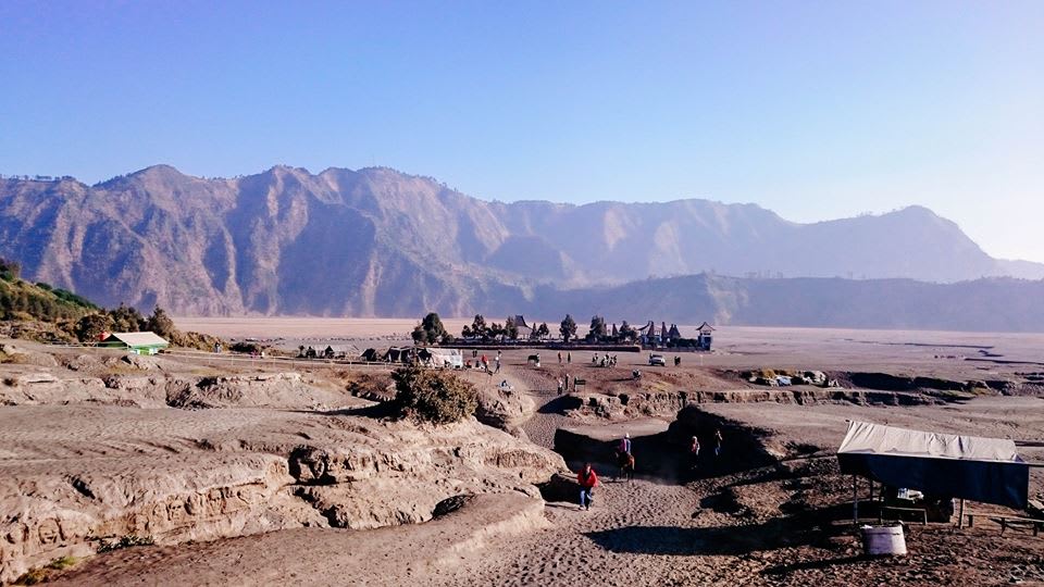 đền pura luhur poten ở núi lửa bromo