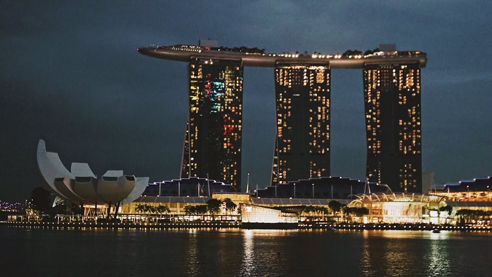 trải nghiệm singapore 4 ngày 3 đêm: marina bay vào ban đêm
