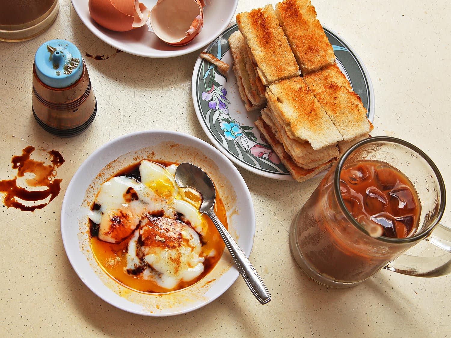 Khám phá những món ăn vặt ngon khó cưỡng tại Singapore 2 bánh mì nướng kaya là món ăn vặt singapore ngon