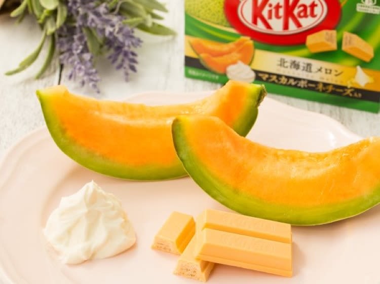 24 món ngon Hokkaido nhất định phải mua làm quà 8 Kit kat dưa lưới