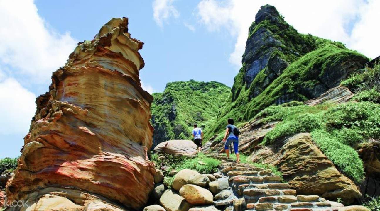 Bí Quyết Du Lịch Hè Tiết Kiệm Với KLOOK 16 Tour bờ biển phía bắc đài loan