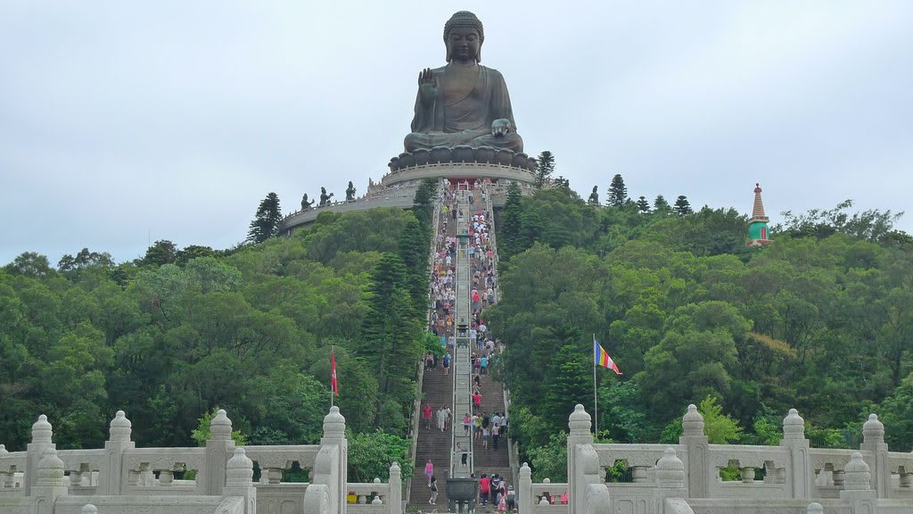 Du lịch tự túc Hồng Kông: trọn ngày khám phá cáp treo Ngong Ping 360 và đảo Lantau 15 leo lên đại tượng phật trong chuyến đi khám phá ngong ping 360