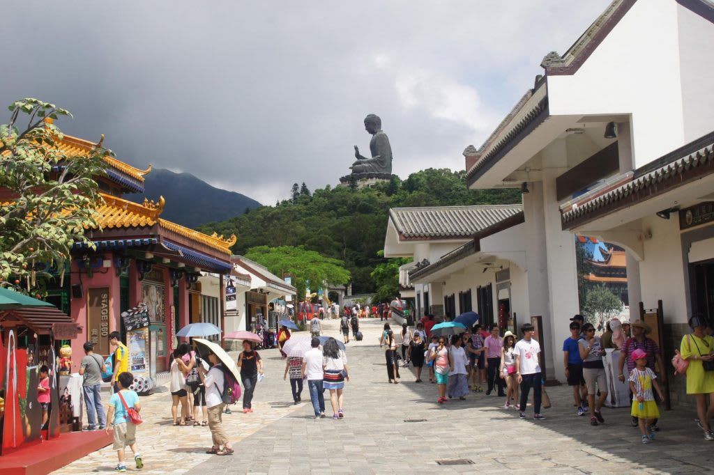 Du lịch tự túc Hồng Kông: trọn ngày khám phá cáp treo Ngong Ping 360 và đảo Lantau 8 thăm tượng đại phật trong lịch trình khám phá ngong ping 360