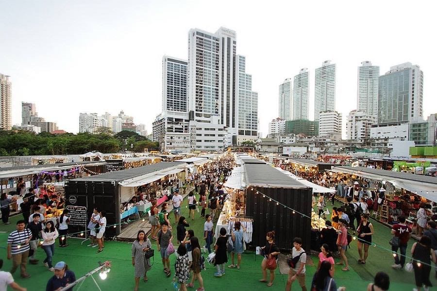 13 khu chợ đường phố bạn không nên bỏ lỡ khi đến Bangkok 14 artbox bangkok là một trong những khu chợ đường phố ở bangkok