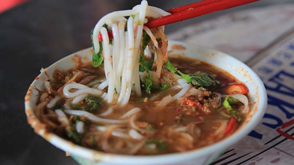 kinh nghiá»m du lá»ch penang: thưá»ng thức bún asam laksa