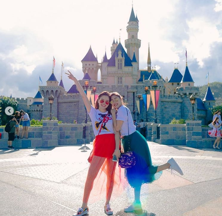 Tất tần tật bí kíp du lịch Hong Kong & Macau trong 5 ngày 4 đêm 6 chụp ảnh trước sleeping beauty castle