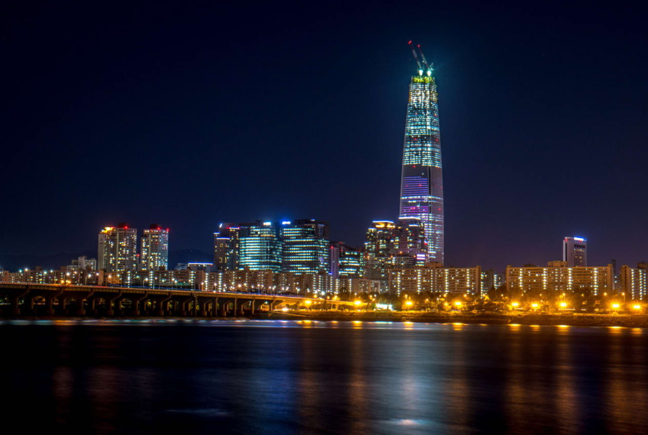Bỏ Túi 4 Điểm Cực Đẹp Để Ngắm Sông Hàn Tại Seoul 4 tháp lotte world về đêm