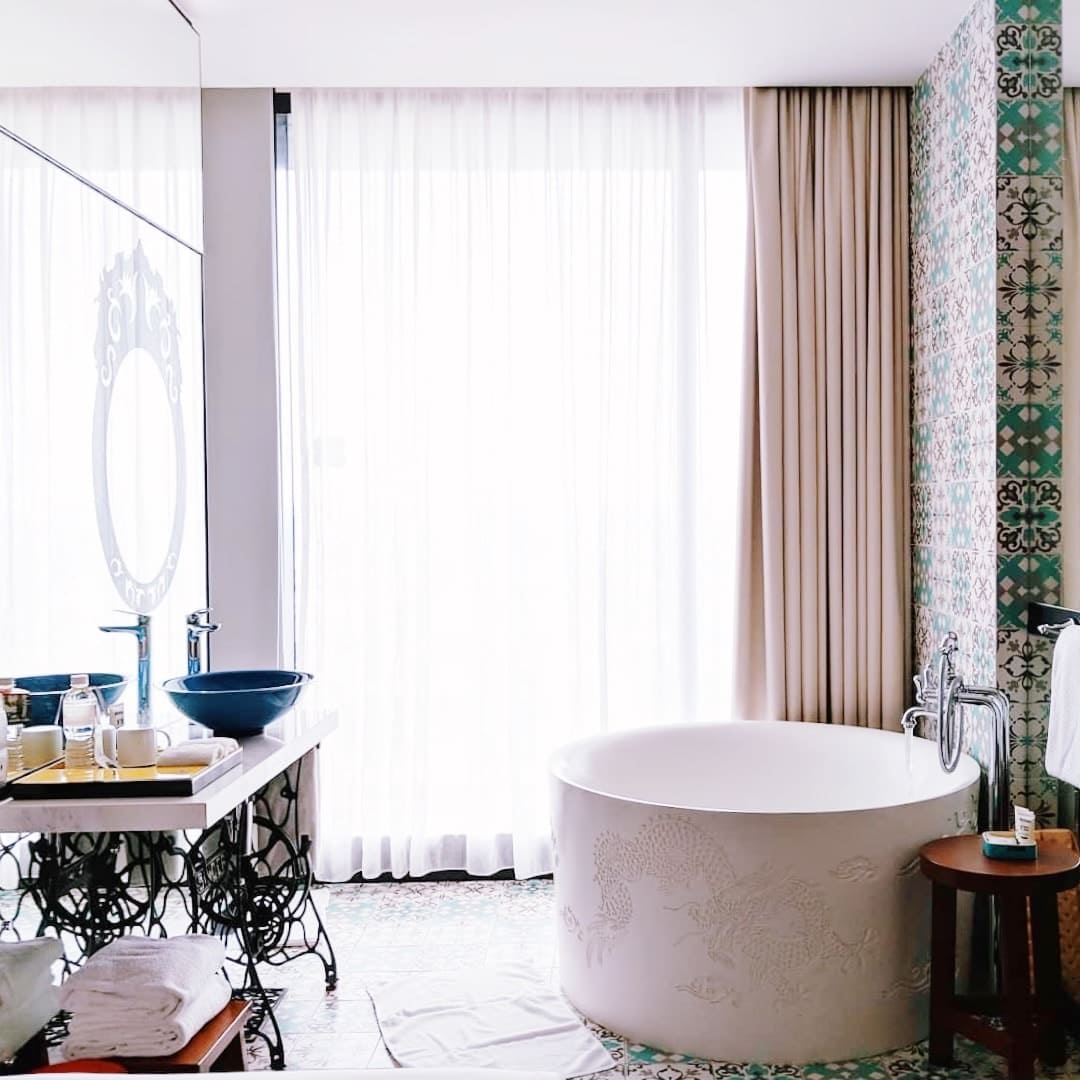 nội thất phong cách peranakan của hotel indigo