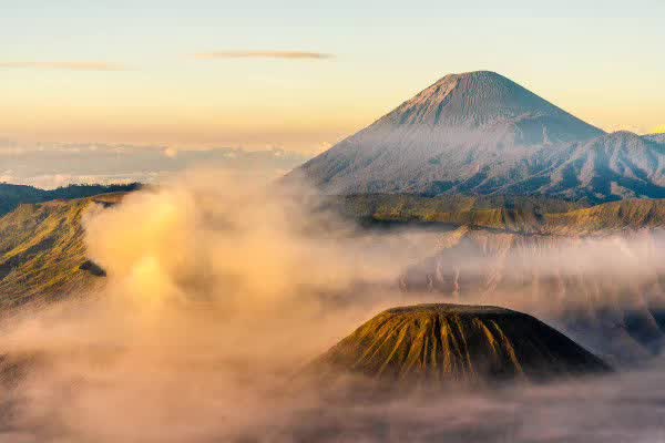 Không chỉ có thiên đường biển đảo Bali, Indonesia còn gì thú vị? 3 núi lửa bromo ở indonesia