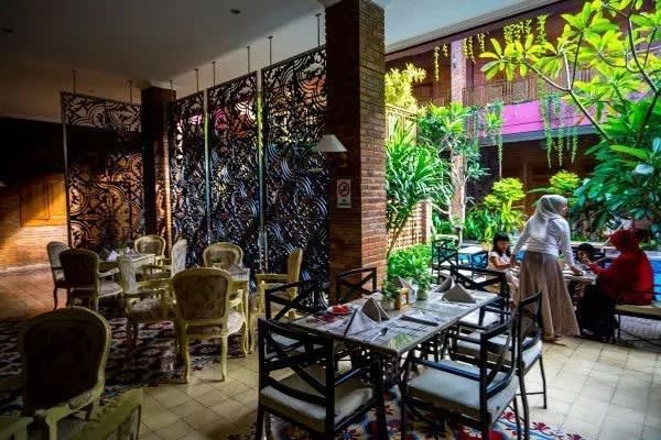 Không chỉ có thiên đường biển đảo Bali, Indonesia còn gì thú vị? 31 bữa sáng miễn phí tại yogyakarta