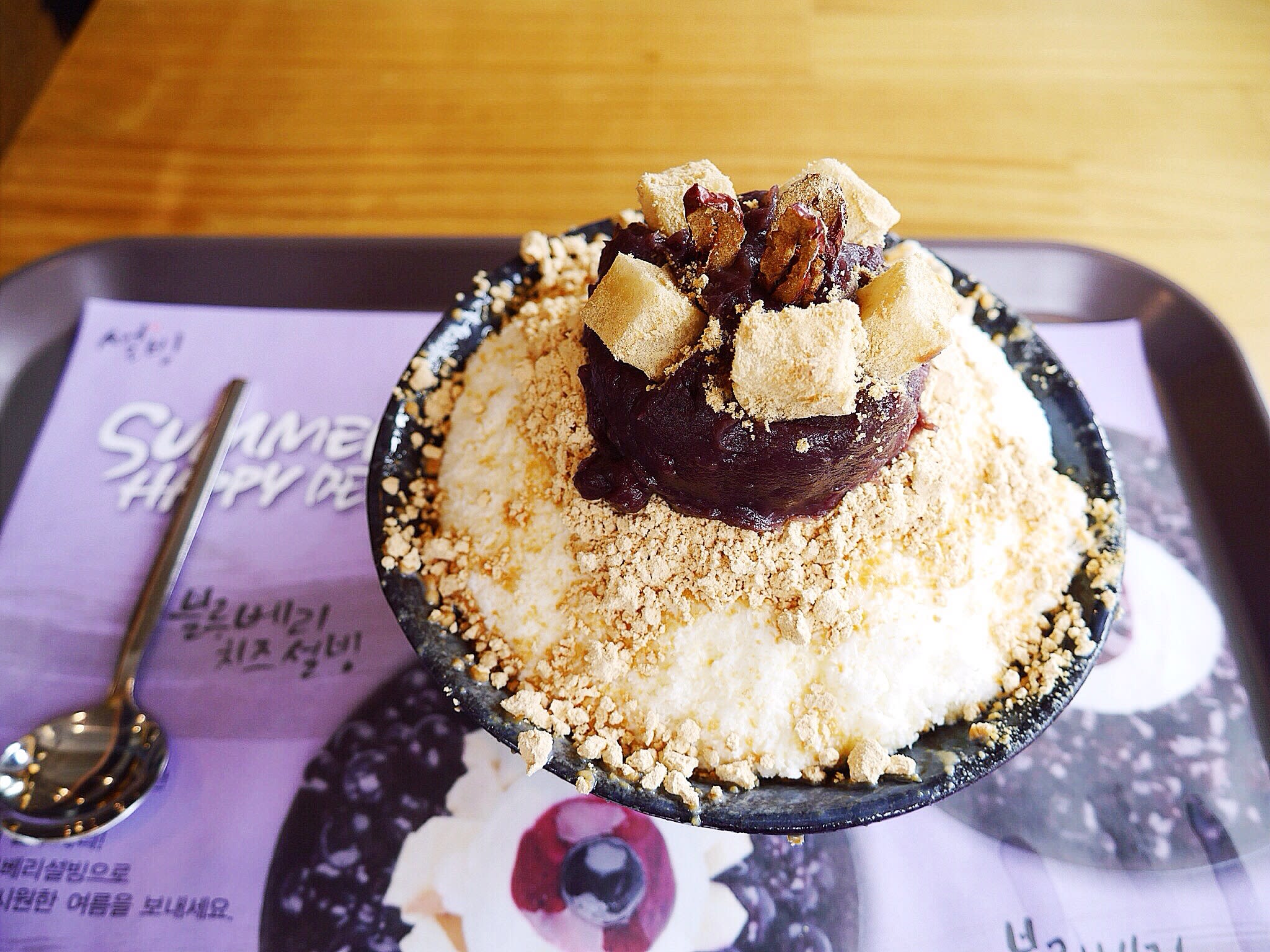 Hướng dẫn vi vu khắp Seoul chỉ với chưa đến 50K 10 bingsu ở ga trường đại học hongik