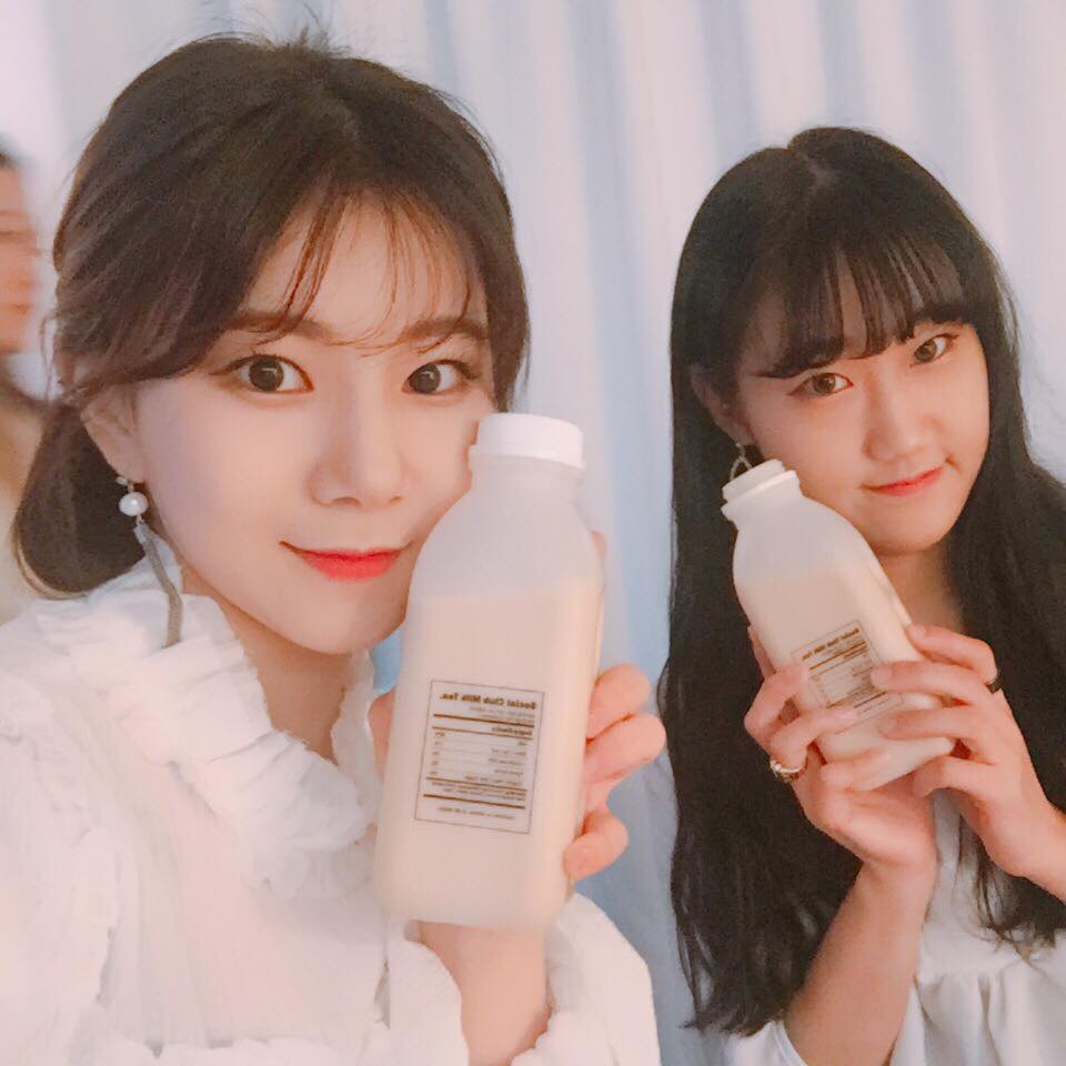 Check-in triệu like tại 5 tiệm cà phê siêu HOT ở Seoul 3 trà sữa earl grey tại tiệm cà phê social club seoul
