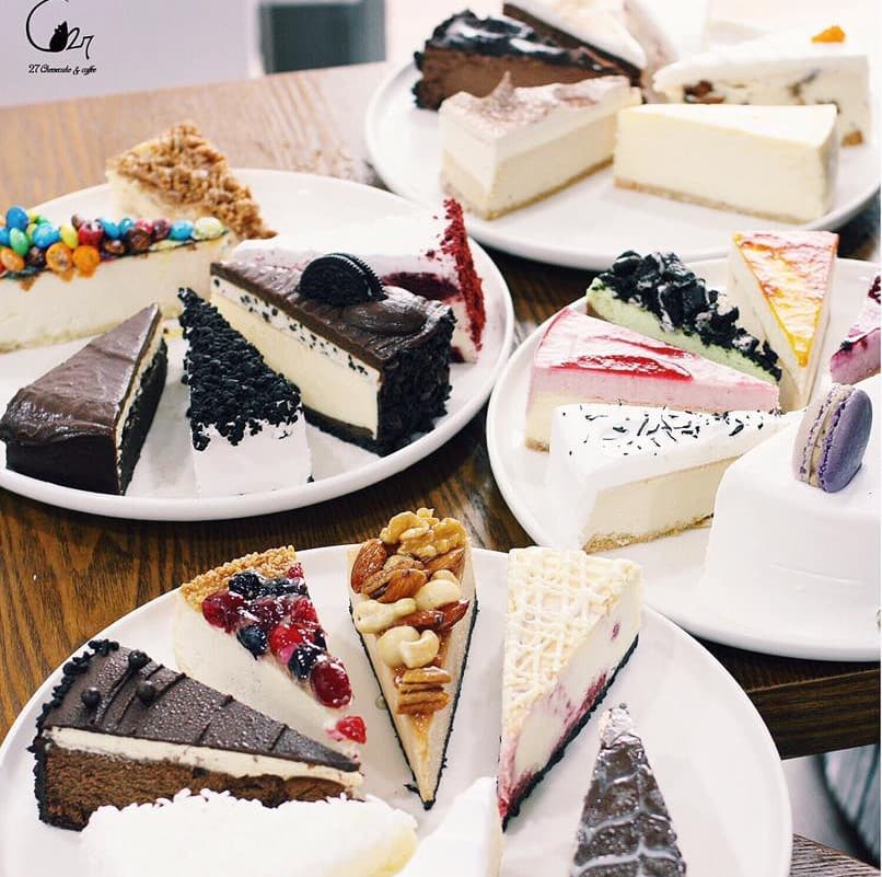 Check-in triệu like tại 5 tiệm cà phê siêu HOT ở Seoul 7 bánh ngọt của tiệm c27 cheesecake coffee