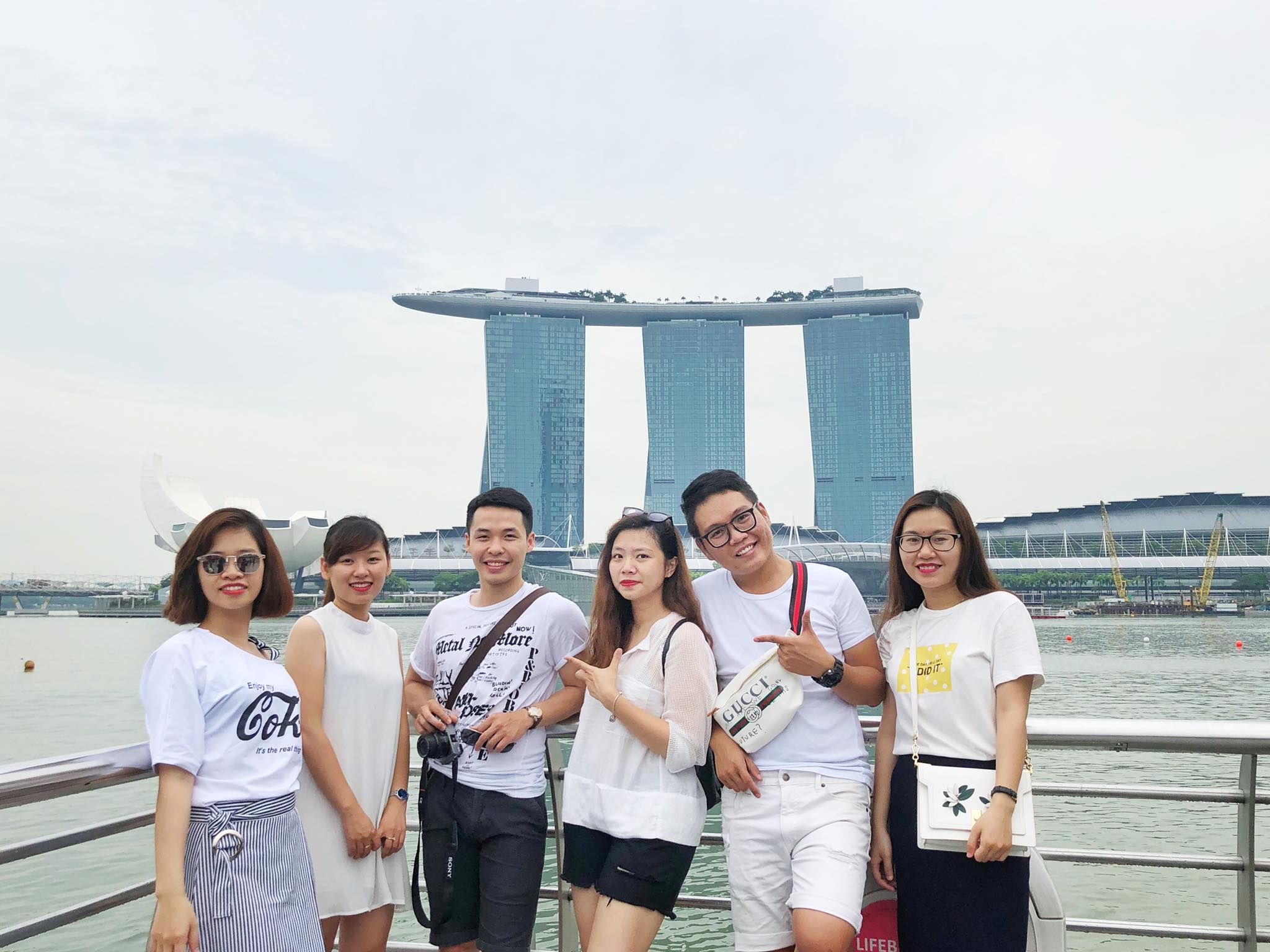 chụp ảnh tại marina bay sands