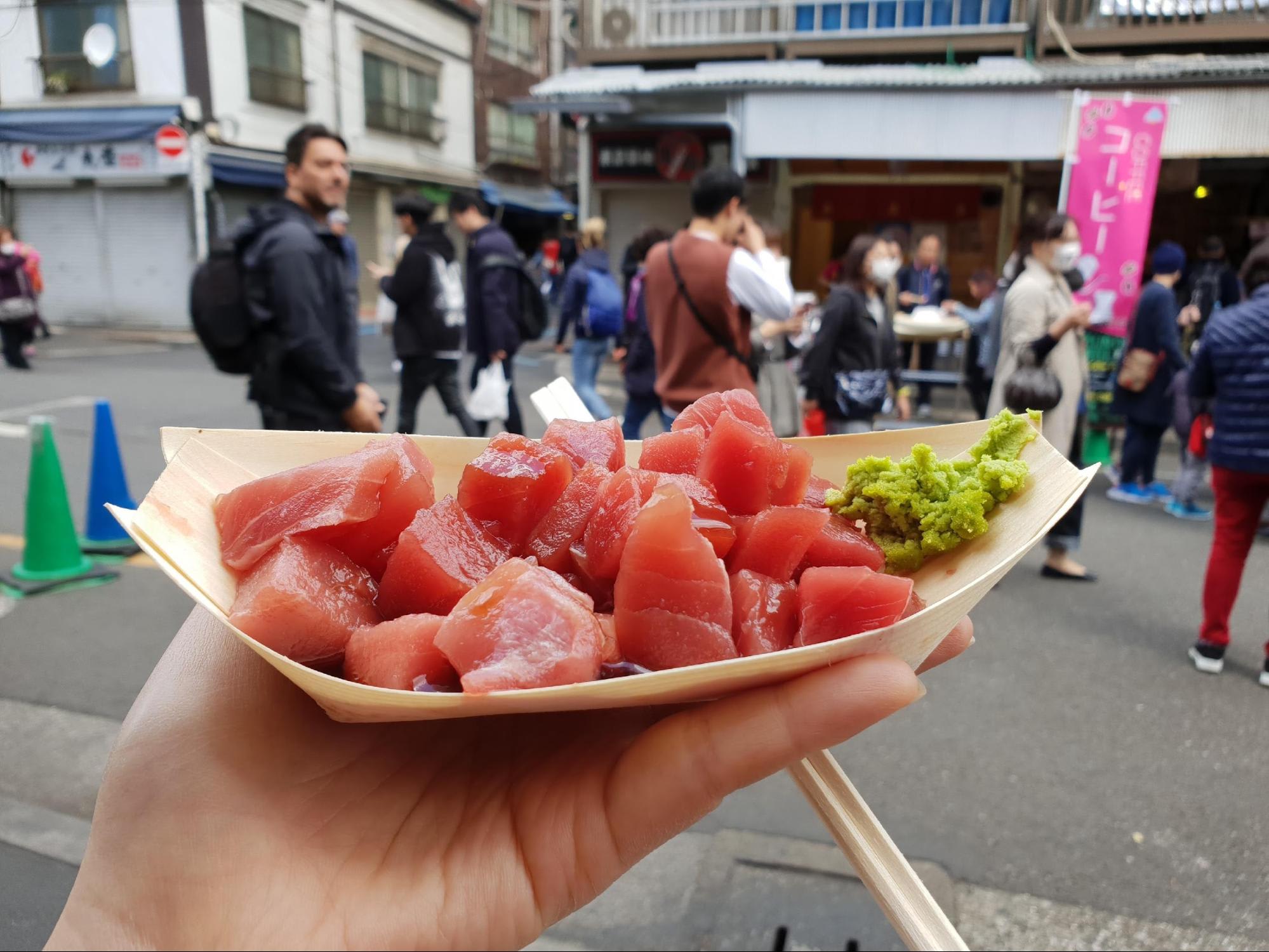 Một tuần mộng mơ ở Tokyo 10 sashimi ở chợ cá tsukiji