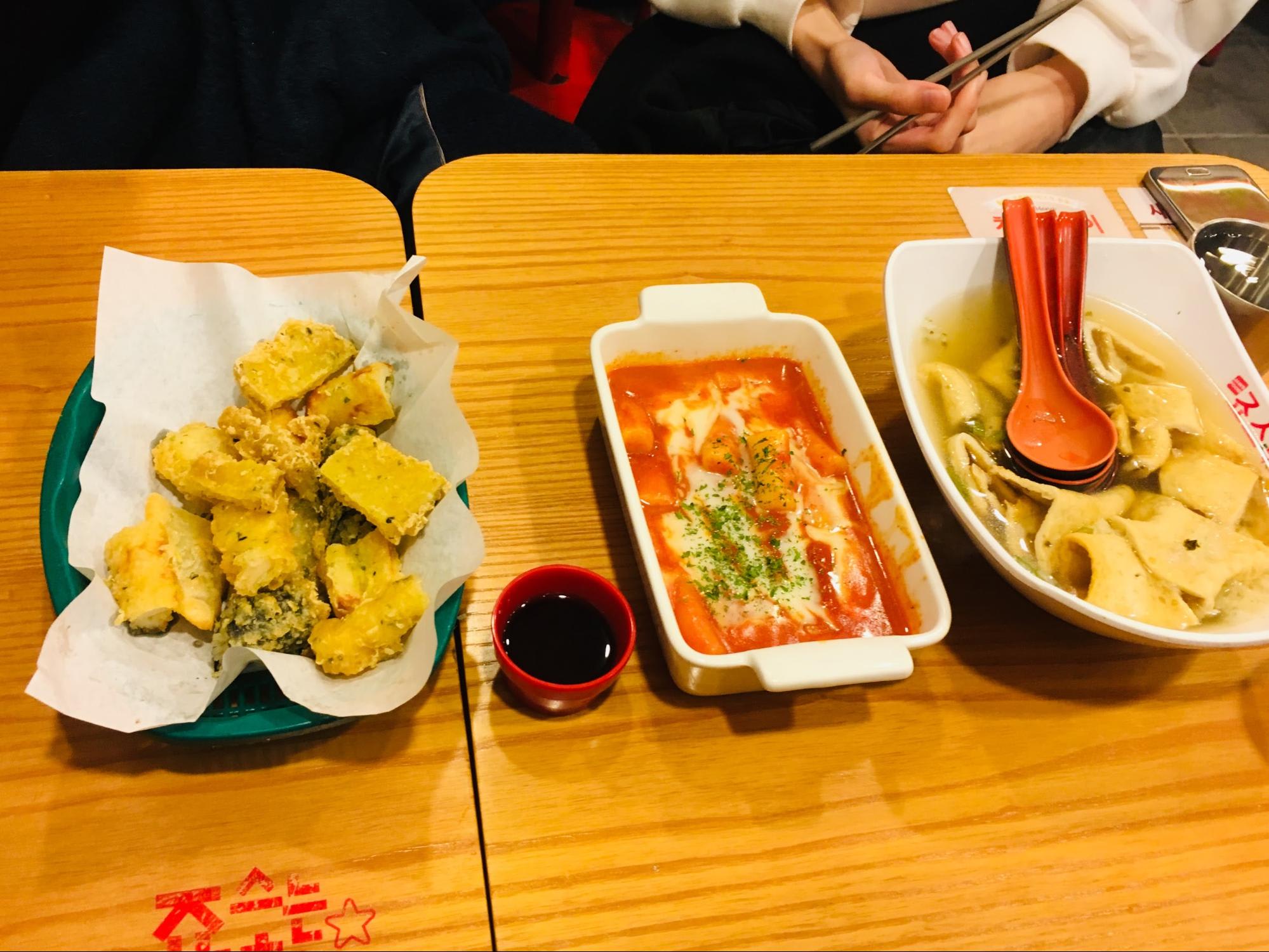 Một mình ở Seoul – tại sao không? 3 cơm tại hostel