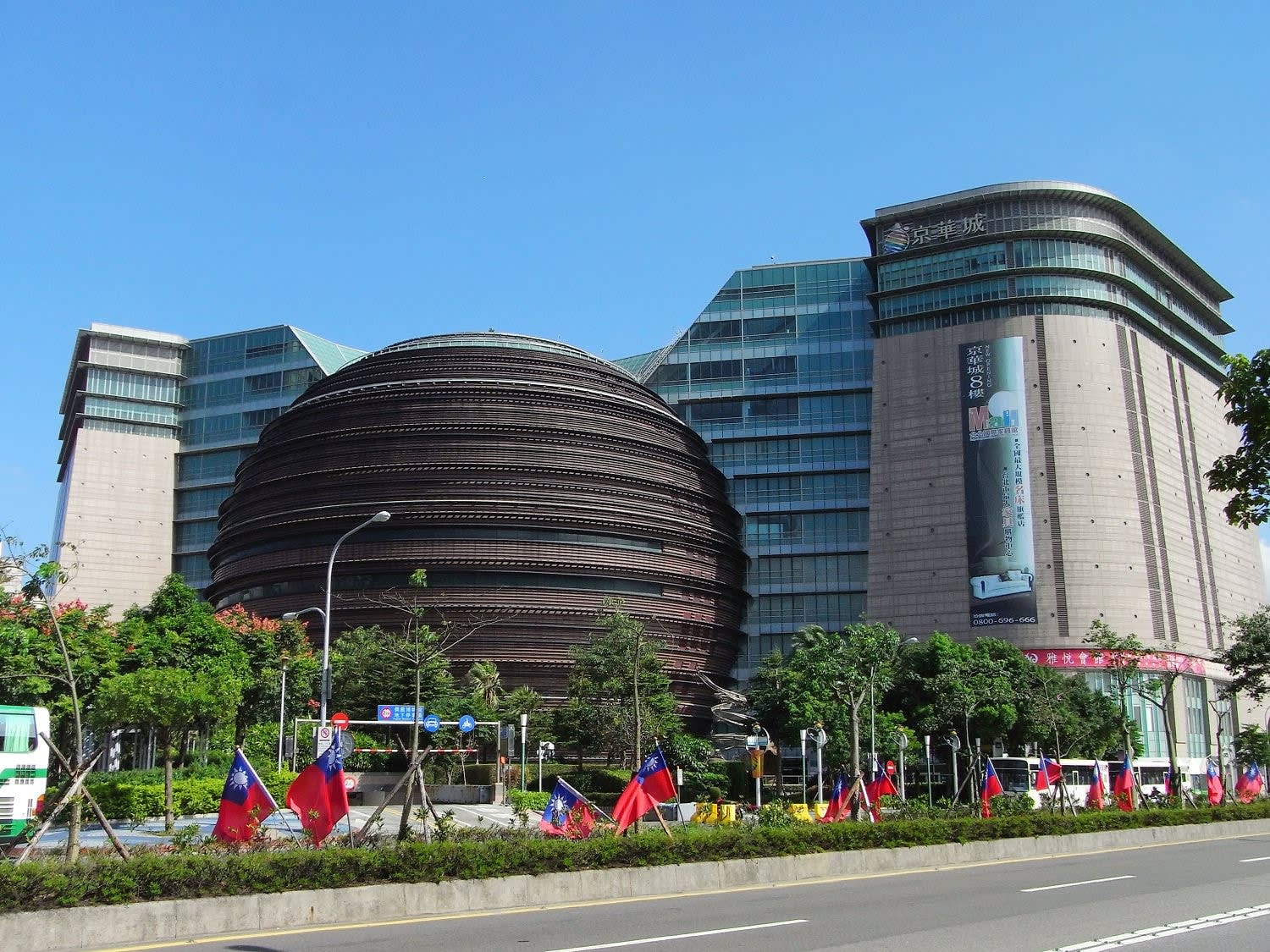 10 Best Taipei Shopping Malls And Markets For Intensive Retail