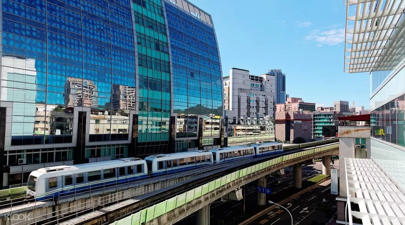 ivideo pickup taipei main station