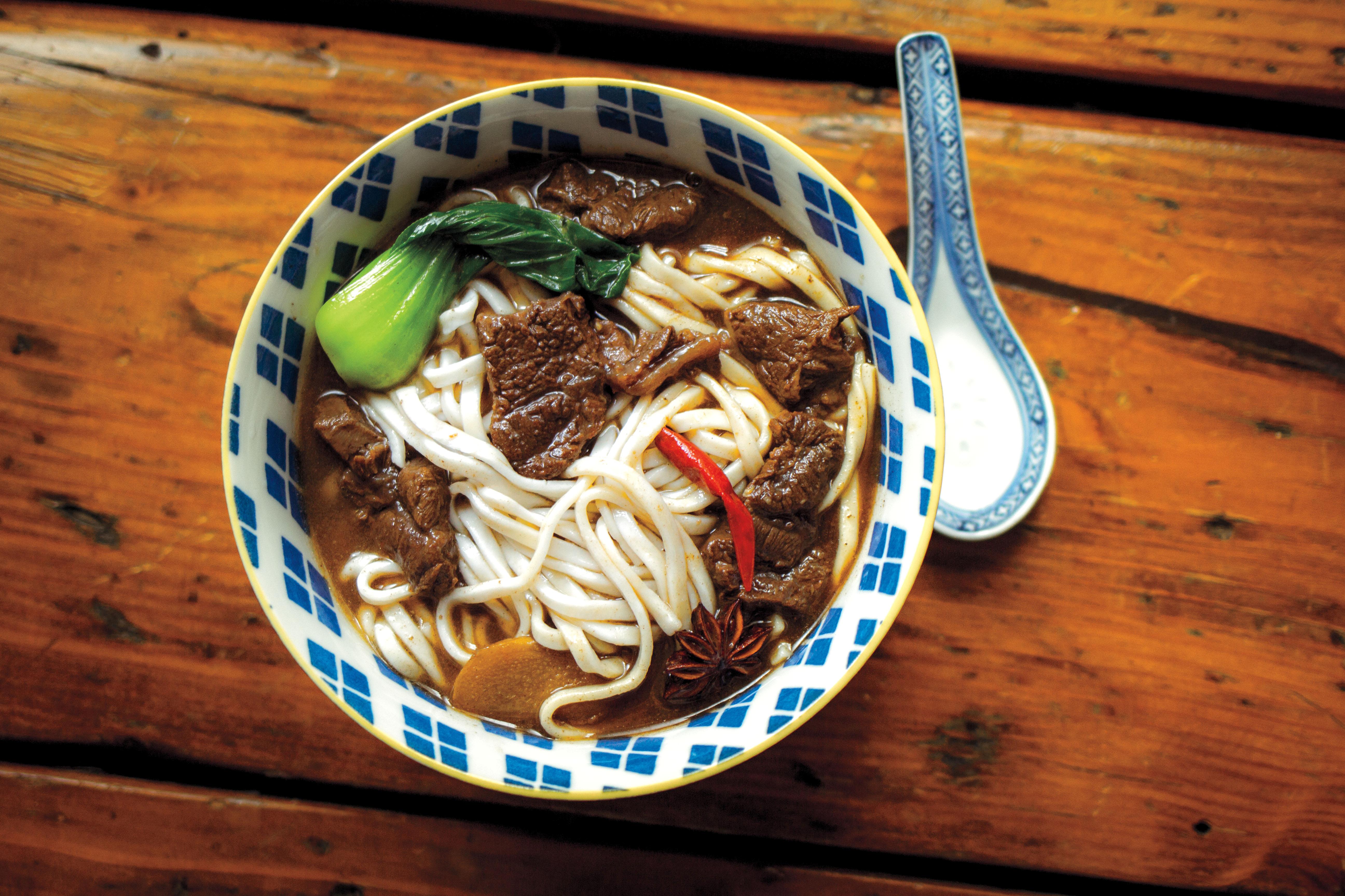 beef noodles in taiwan