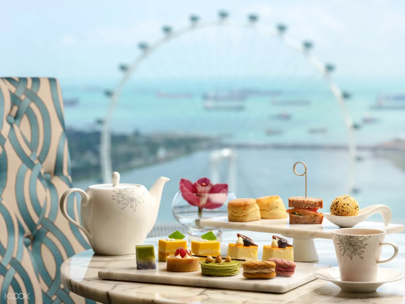 Hotels With Huge Luxurious Bathtubs In Singapore For You To Soak Your